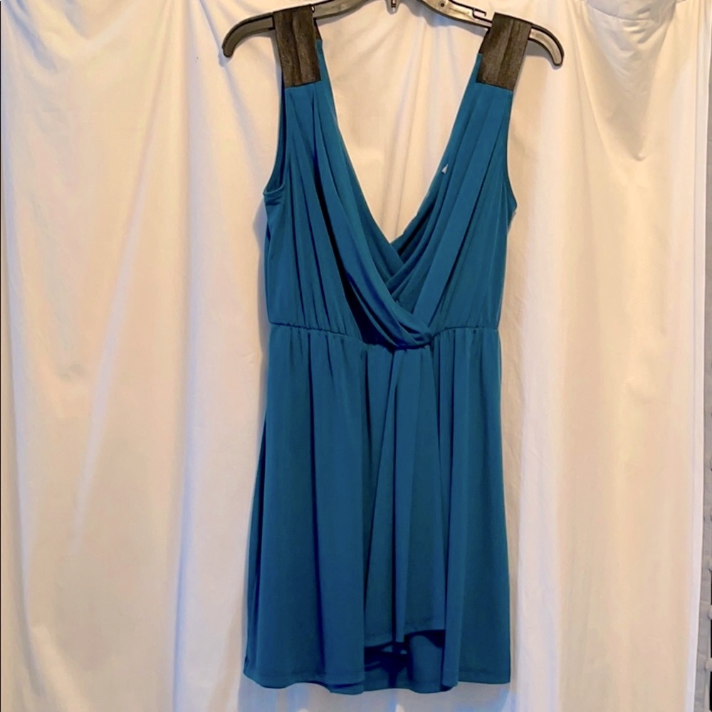 NWOT BCBGeneration Flowy Mini